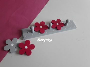 Dřevěné dekorace - šedé s puntíky