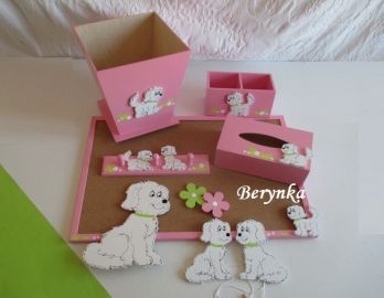 Dřevěné dekorace - s pejskem