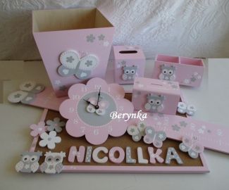 Pudrová růžová se šedou