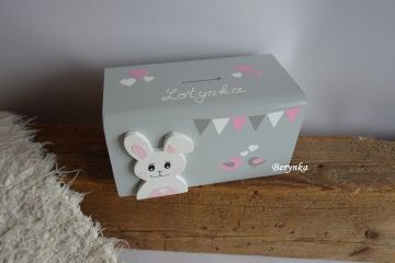 Dřevěná pokladnička v nordic stylu - se zajíčkem