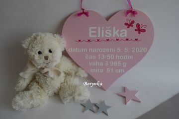 Srdíčka s údaji o narození miminka