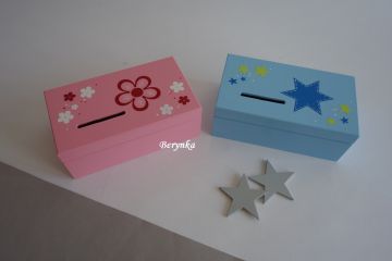 Dřevěná pokladnička s hvězdičkou