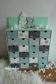 Adventní kalendář *mátový* s medvídkem - různá provedení
