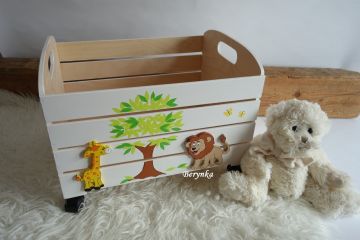 Dřevěná bedýnka se zvířátky