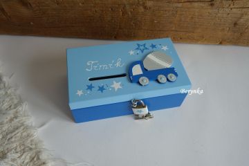 Dřevěná pokladnička s míchačkou