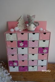 Adventní kalendář růžový s kočičkou