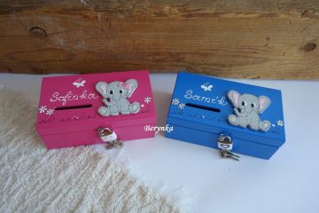 Dřevěná pokladnička se sloníkem